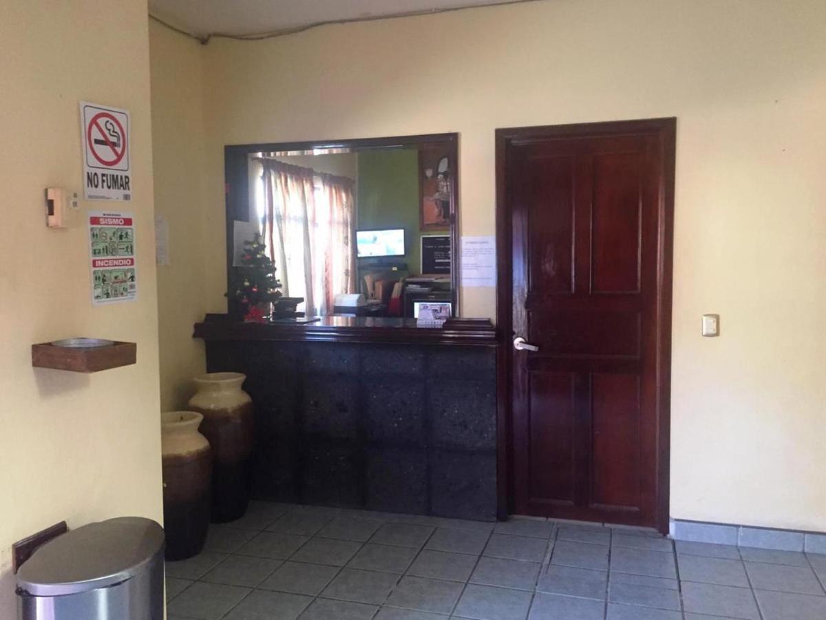 Hotel Real Plaza Ocosingo Exterior photo