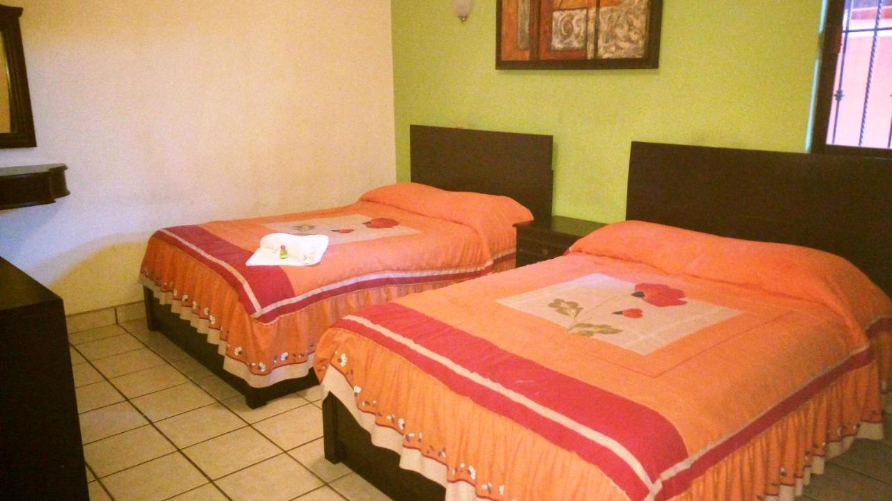 Hotel Real Plaza Ocosingo Exterior photo
